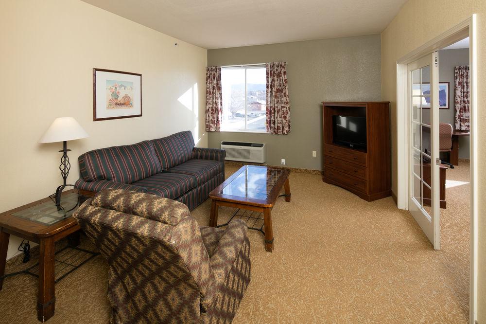 Baymont By Wyndham Airport Hotel Albuquerque