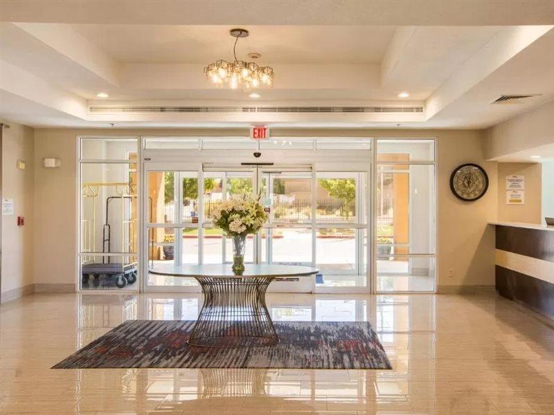 Hotel Baymont By Wyndham Airport Albuquerque