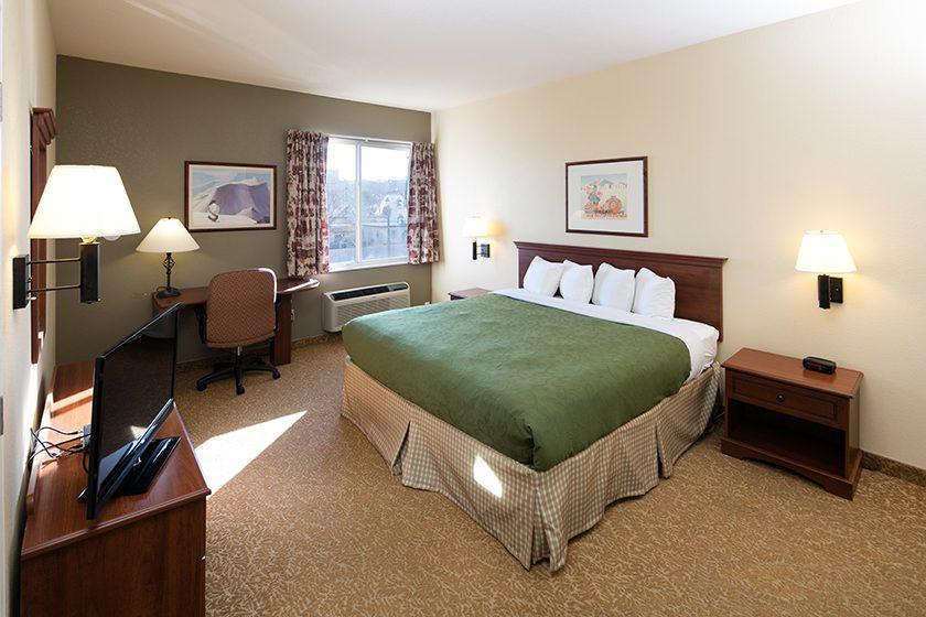 Hotel Baymont By Wyndham Airport 3*