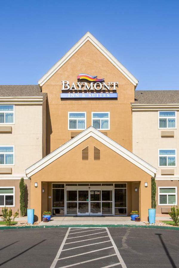 Baymont By Wyndham Airport