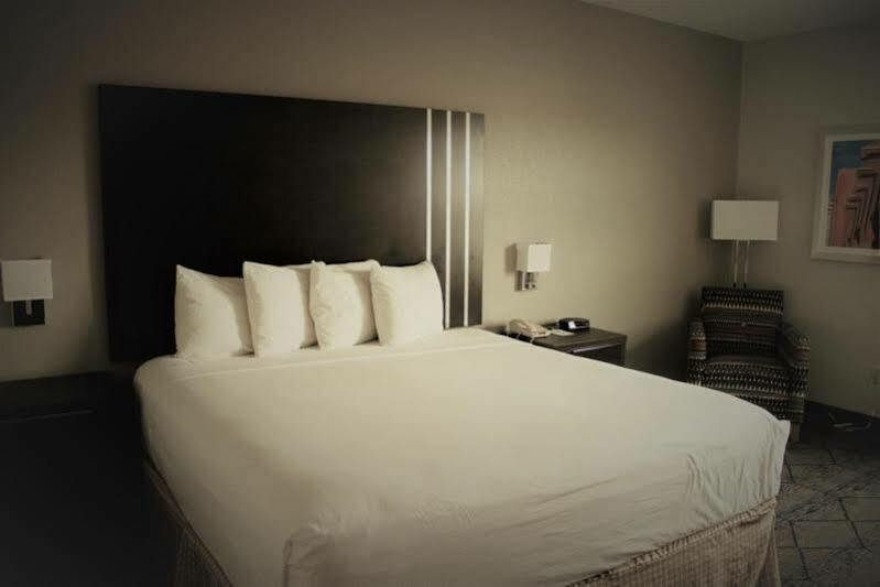 Hotel Baymont By Wyndham Airport Albuquerque